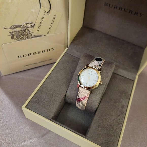 Burberry Accessories - Burberry Diamond Accent Ladies Watch Pearl Dial Nova Check Wrist Band